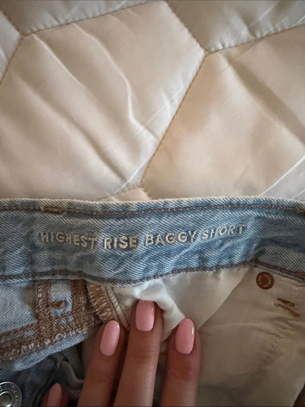 AE Dreamy Drape Denim Highest Waist Baggy Short Light Wash High-Rise Blue Size 4
